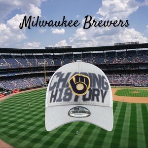 NWT Milwaukee Brewers New Era SnapBack Cap